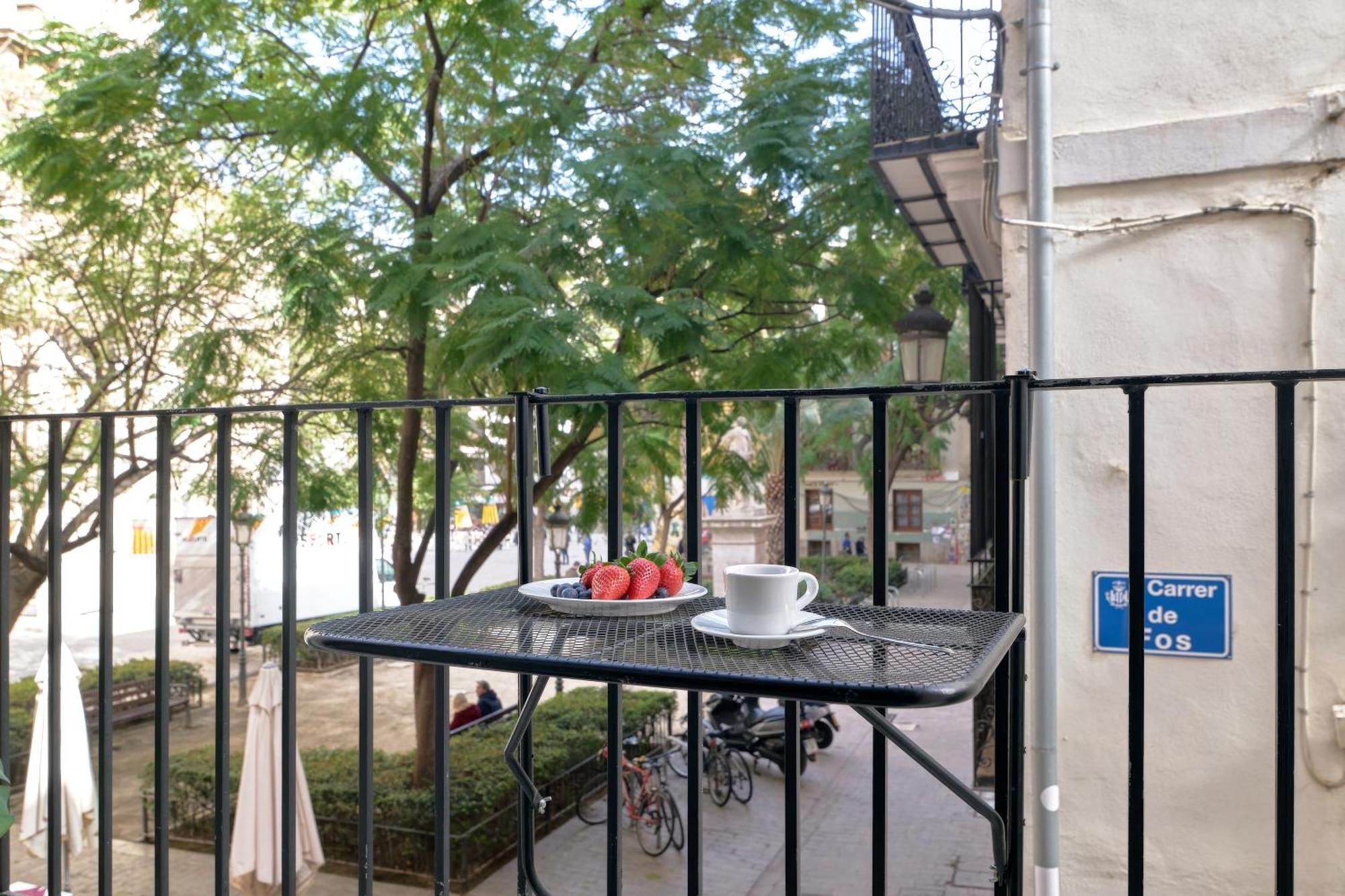 Apartamento De Diseno En La Plaza Del Carmen F1 バレンシア エクステリア 写真